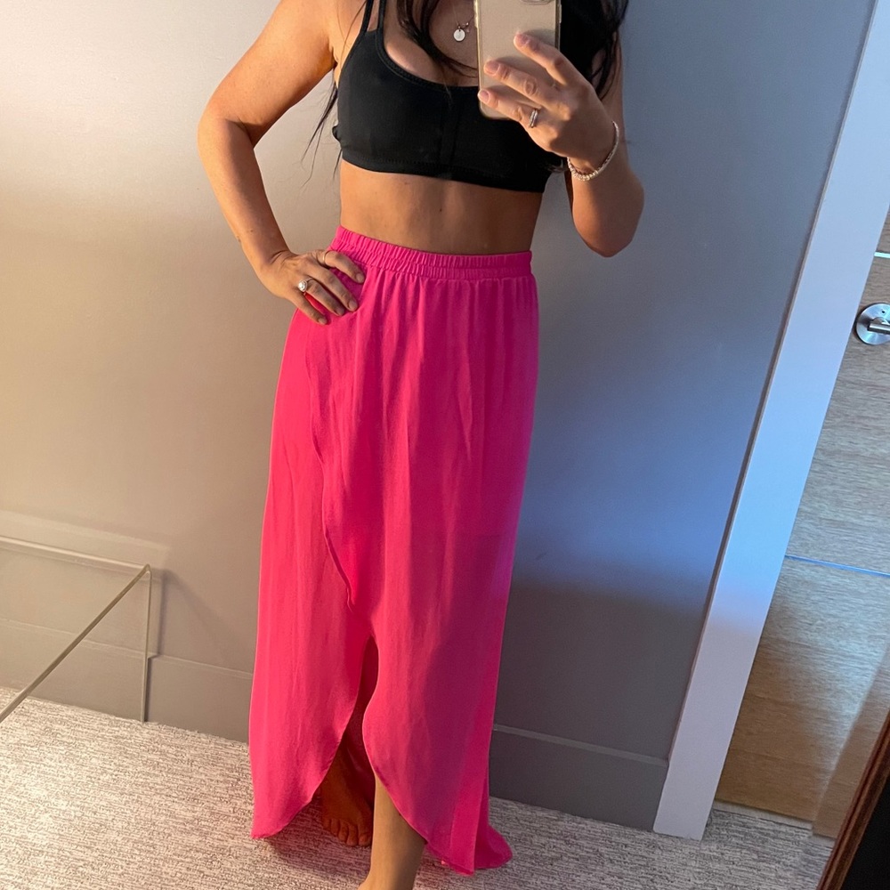 Long flowy pink skirt